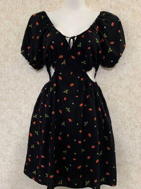 Liberty Love Strawberry Black Cut out Dress Bubble Sleeve Size‎ Large